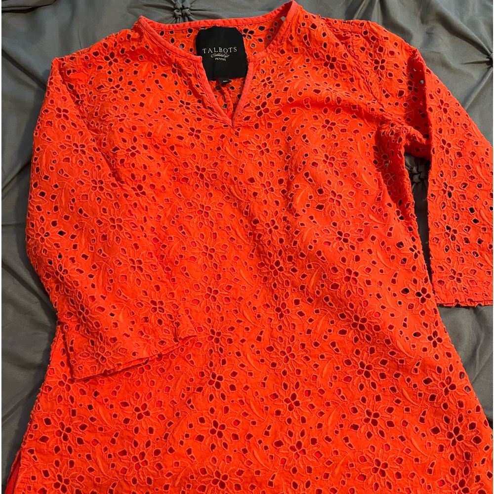 Talbot tunic eyelet top with liner